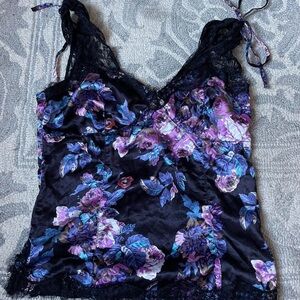 Flower lace tank